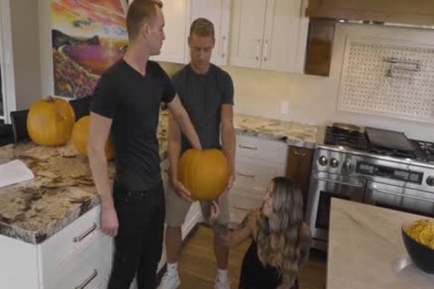 Pump-kin fuck - Justin Matthews & Trevor Ridge