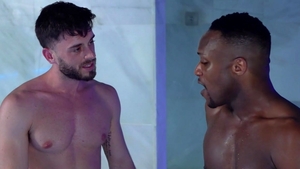 FalconStudios.com: Ebony bodybuilder wants nailing