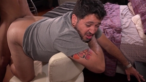 Bareback Me Daddy: Bareback sex alongside dirty mature Tommy